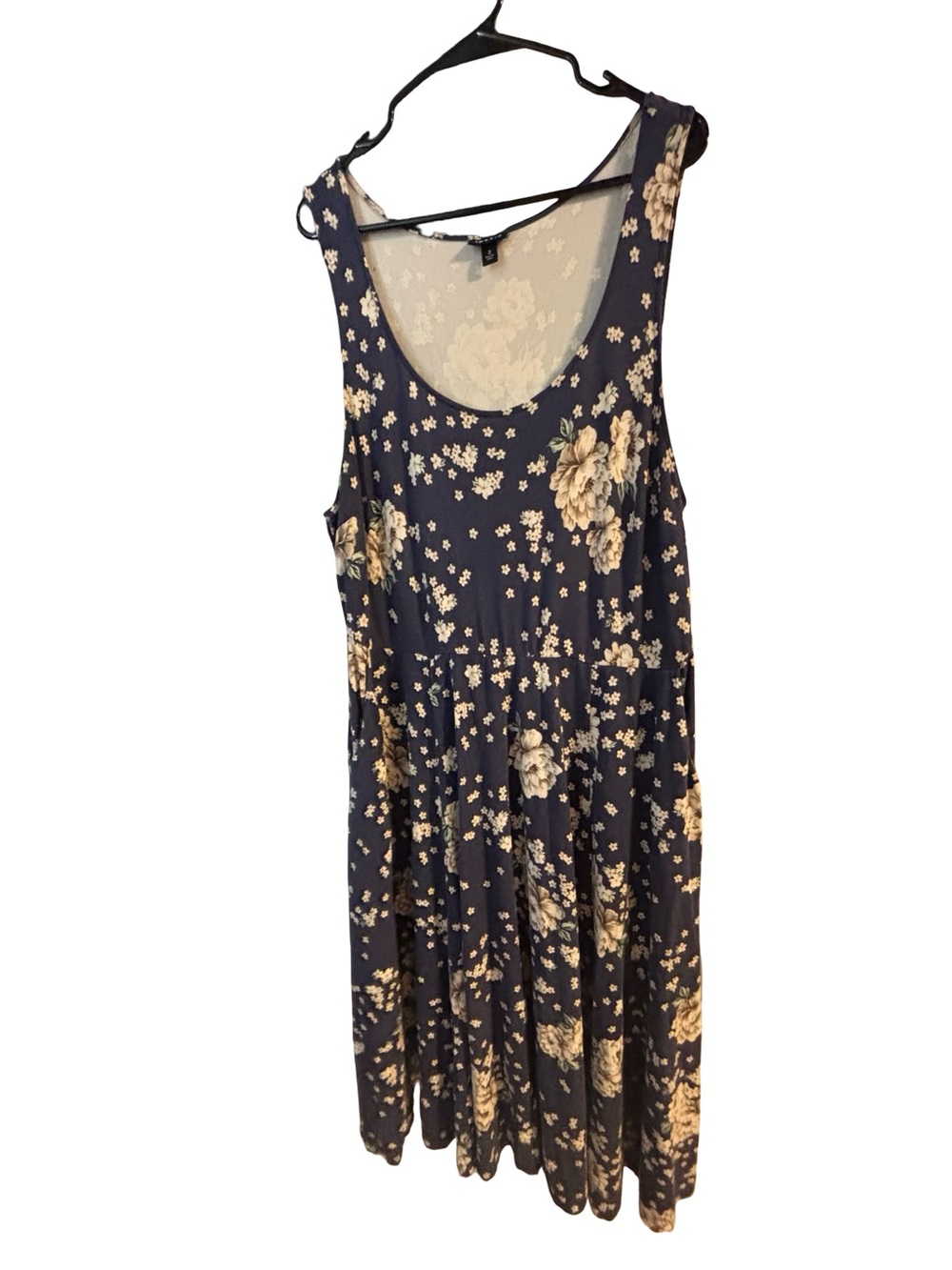 torrid Navy and Cream Casual Pocketed Floral Cottagecore Maxi Dress Size 2